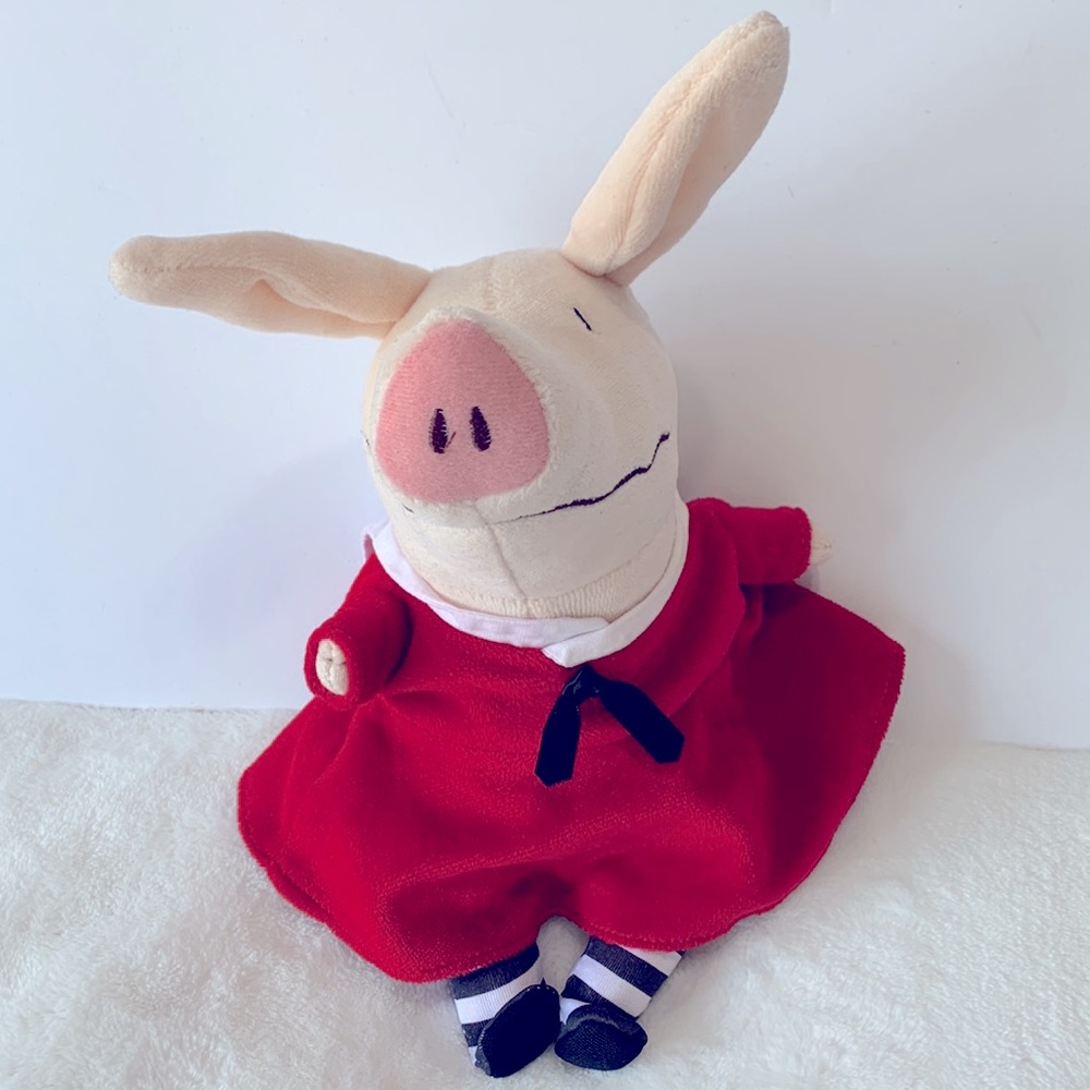 OLIVIA pig plush